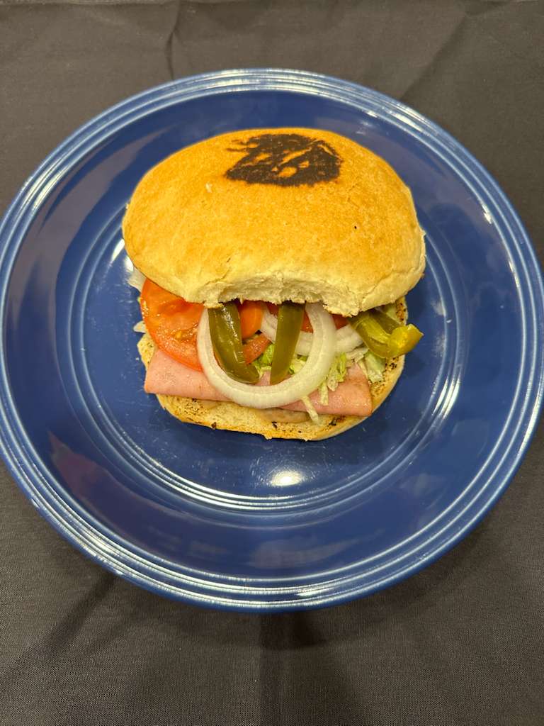 Torta de jamón en Tacos El Koketo